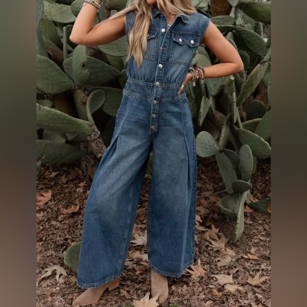 NWT Bluivy Denim Sleeveless Button Up Barrel Horseshoe Jean Jumper Jumpsuit - Picture 2 of 9
